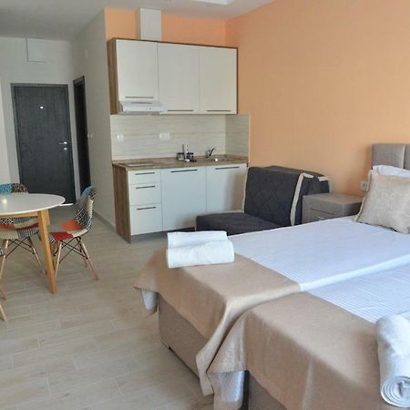 Helada Apartments Тиват Экстерьер фото