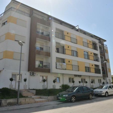 Helada Apartments Тиват Экстерьер фото