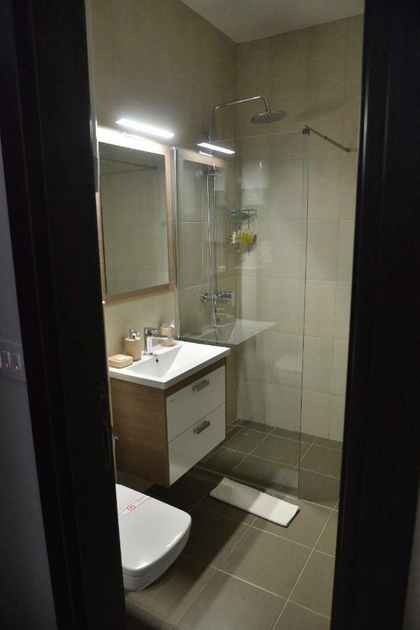 Helada Apartments Тиват Экстерьер фото
