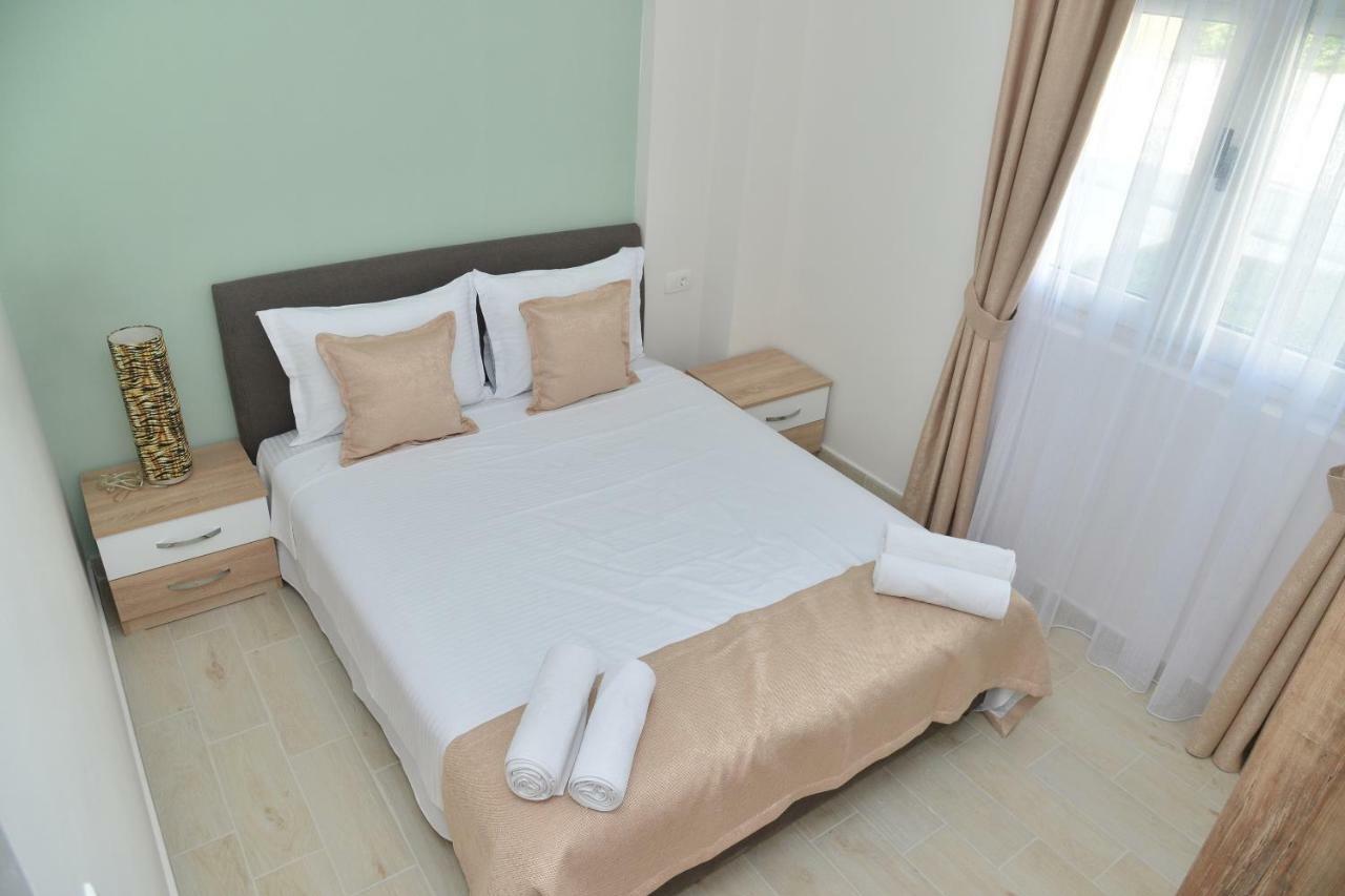 Helada Apartments Тиват Экстерьер фото
