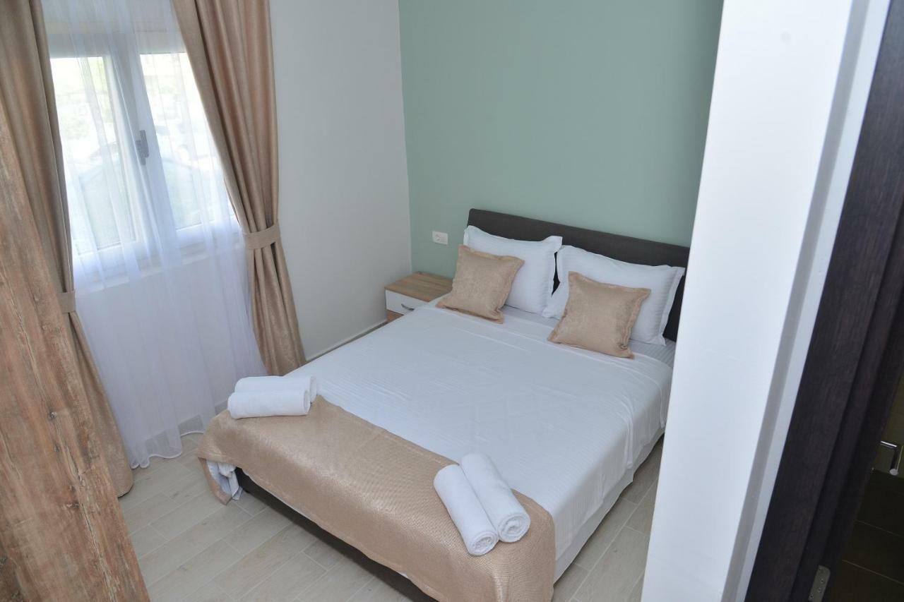 Helada Apartments Тиват Экстерьер фото