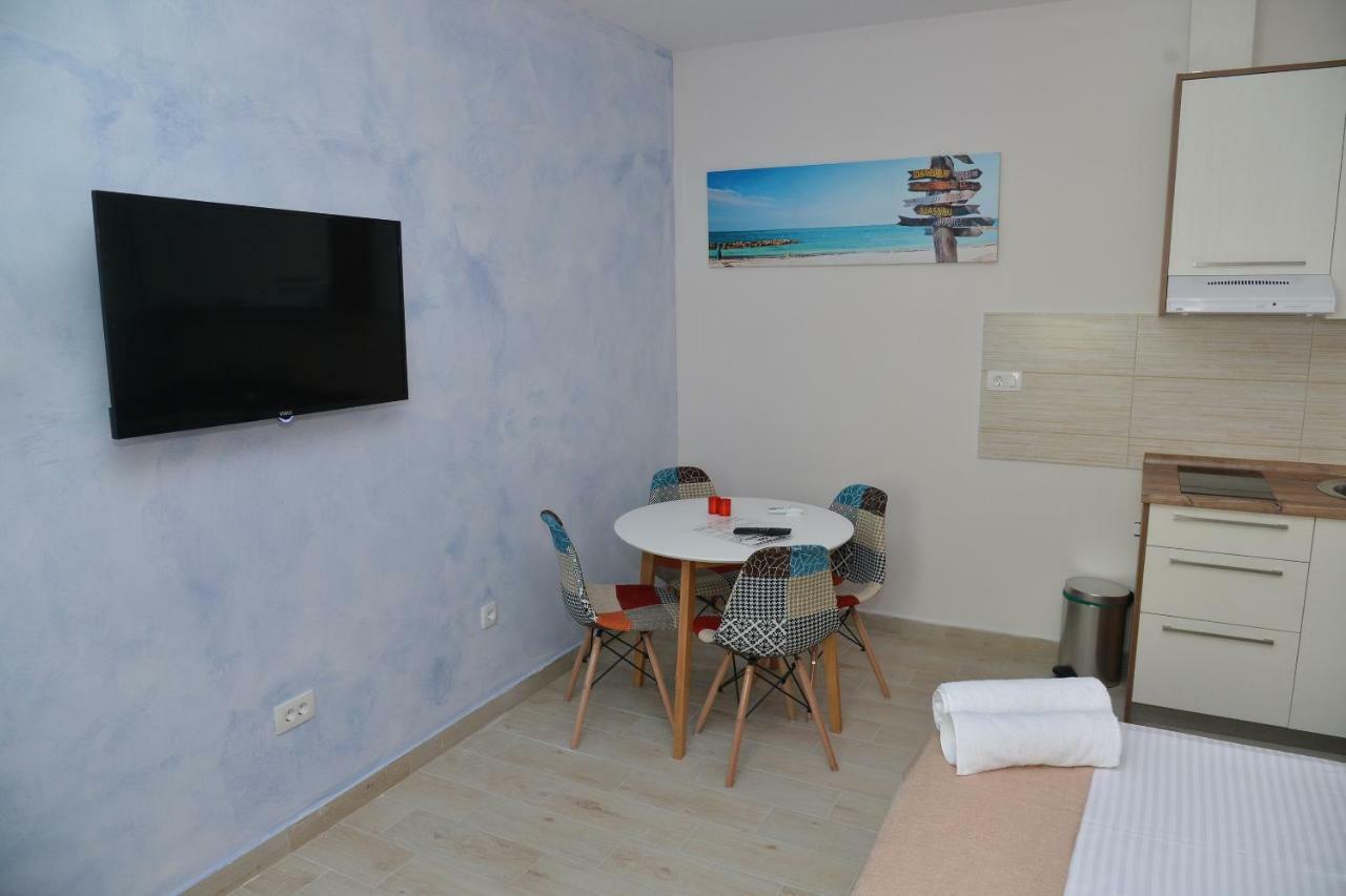 Helada Apartments Тиват Экстерьер фото