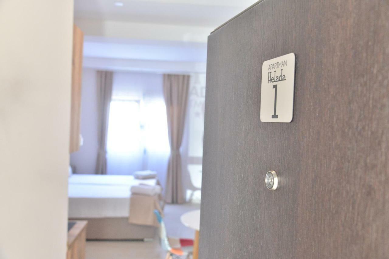 Helada Apartments Тиват Экстерьер фото