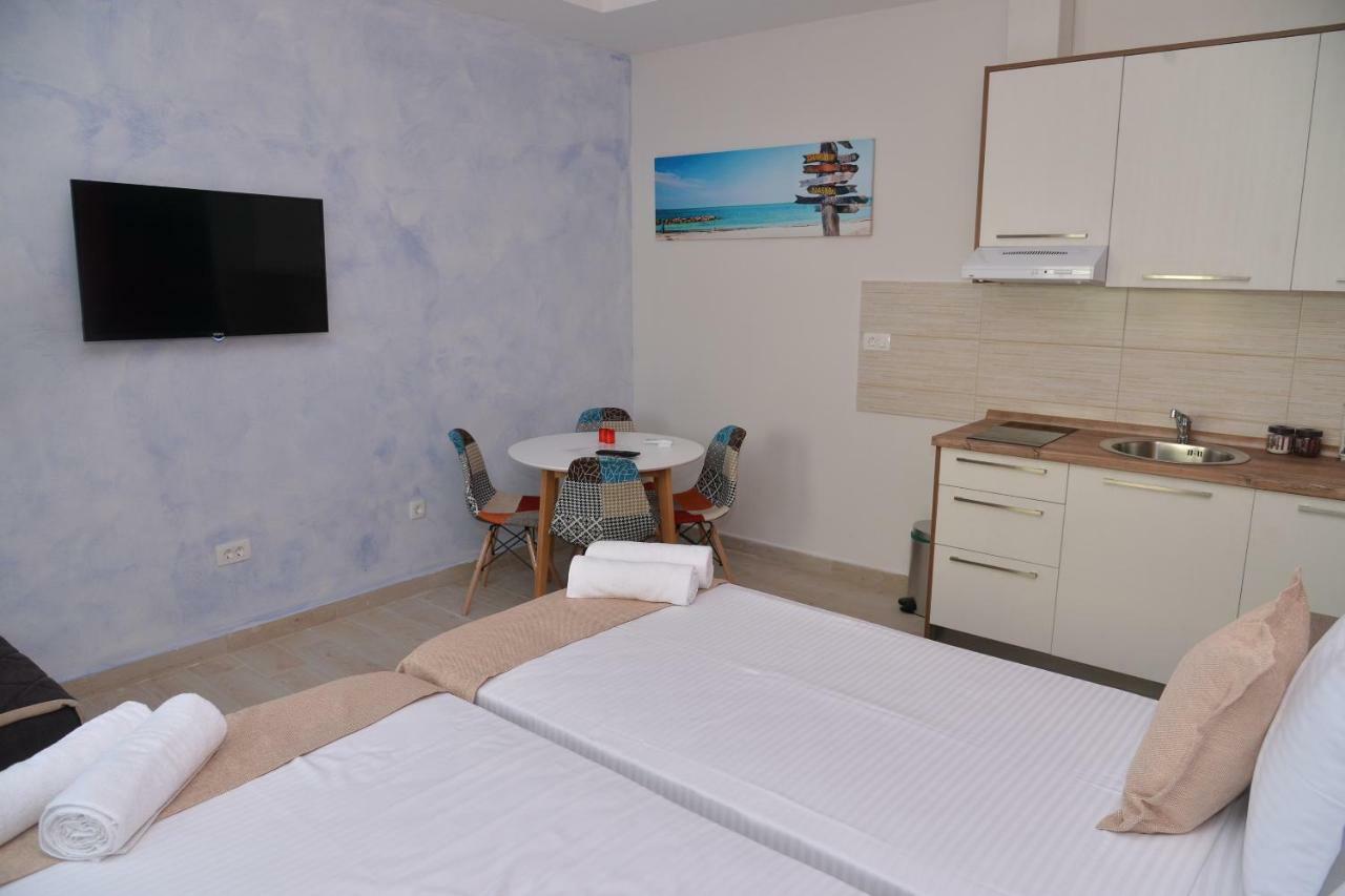 Helada Apartments Тиват Экстерьер фото