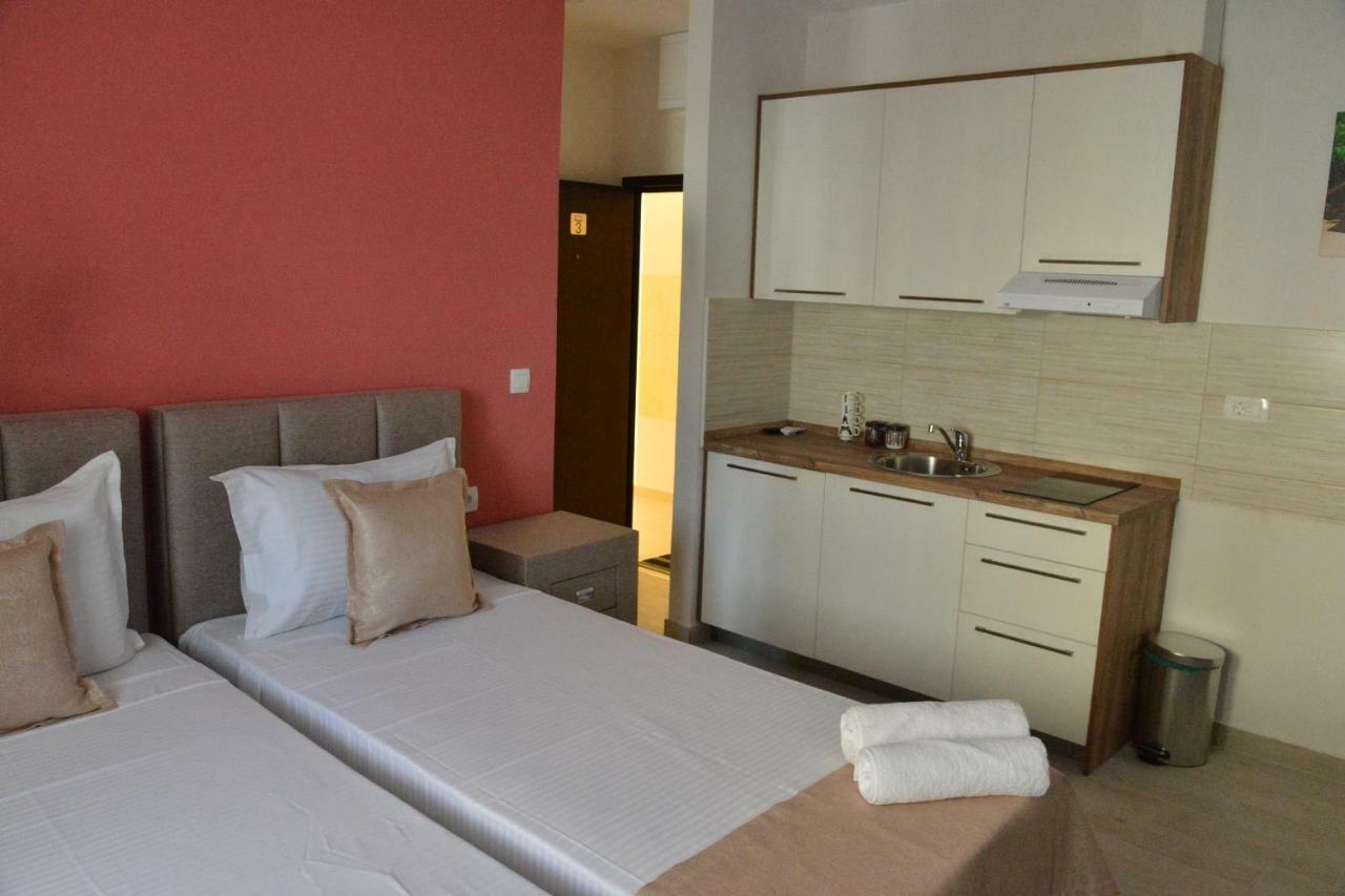 Helada Apartments Тиват Экстерьер фото