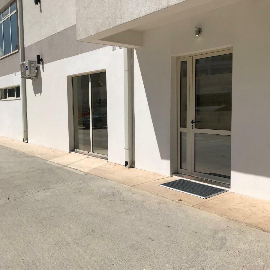Helada Apartments Тиват Экстерьер фото